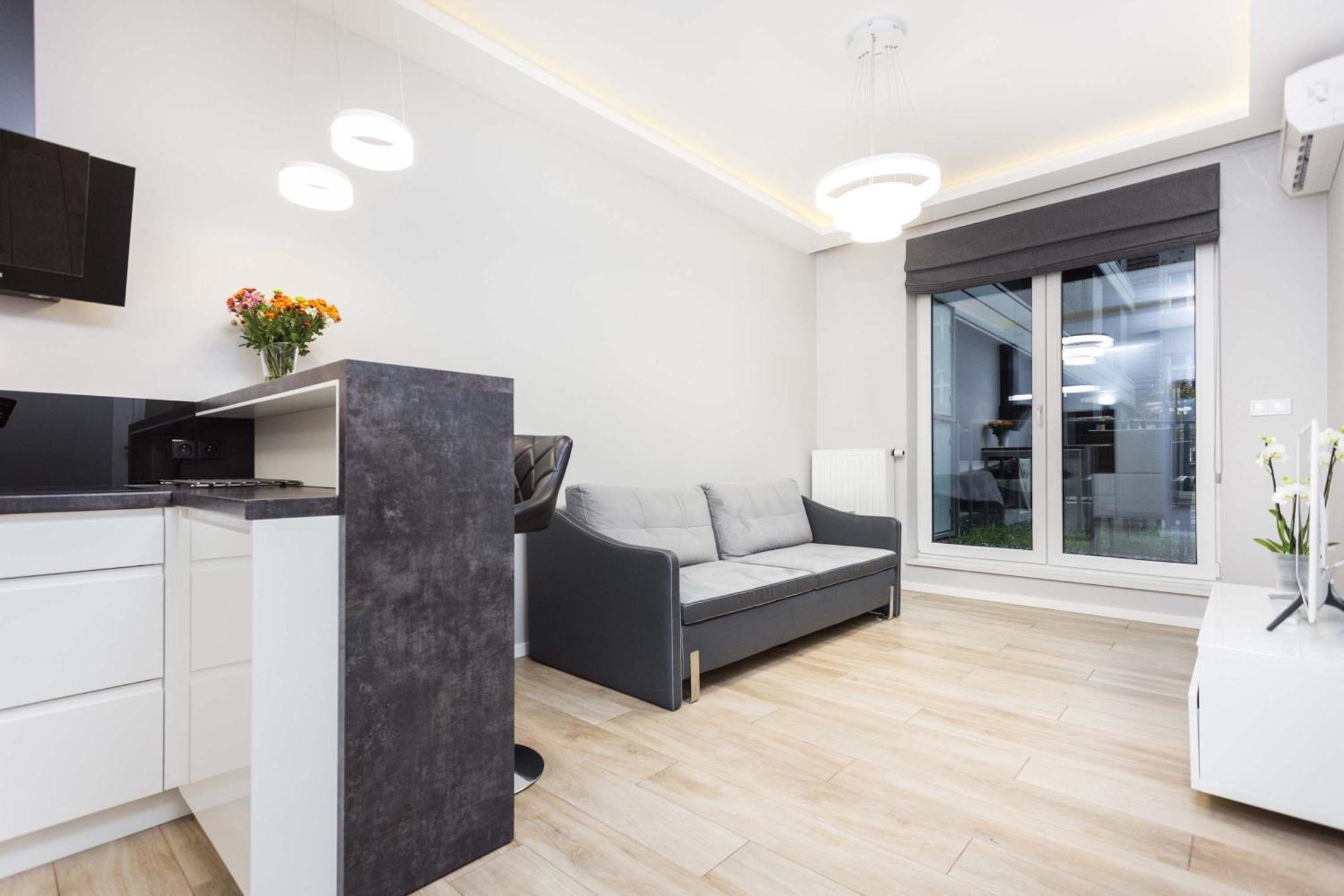 Apartment Nadwislanska With Air Conditioning Near Kazimierz By Renters Krakow